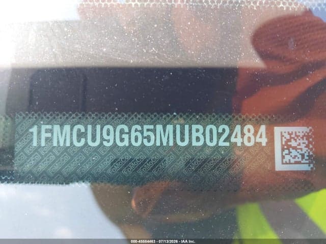 2021 FORD ESCAPE SE 9