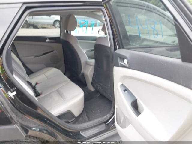 2019 HYUNDAI TUCSON SE 8