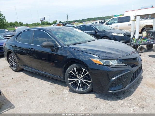 2018 TOYOTA CAMRY SE - 1