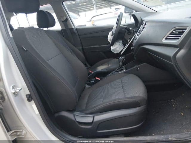 2019 HYUNDAI ACCENT SE 5