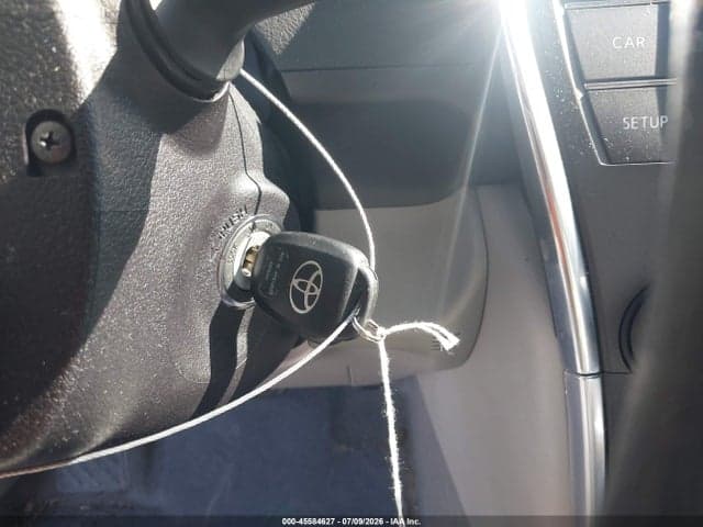 2017 TOYOTA CAMRY LE 11