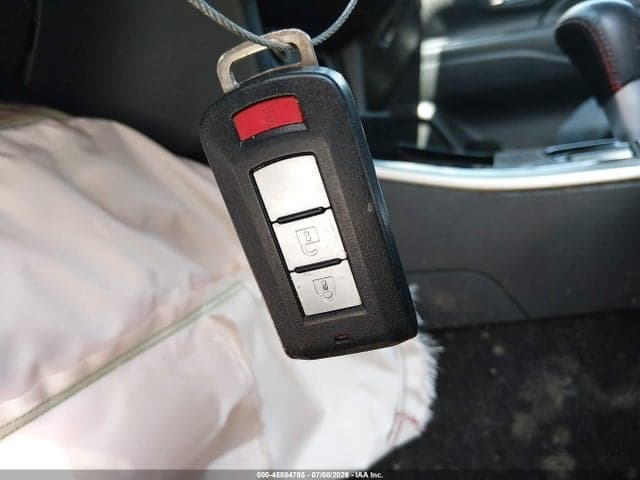 2020 MITSUBISHI OUTLANDER LE 2.4 11