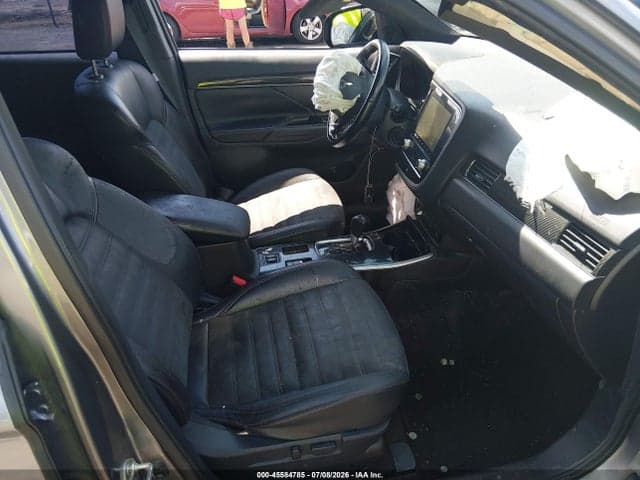 2020 MITSUBISHI OUTLANDER LE 2.4 5