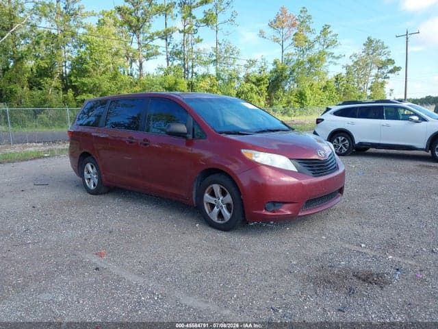 2017 TOYOTA SIENNA L 7 PASSENGER