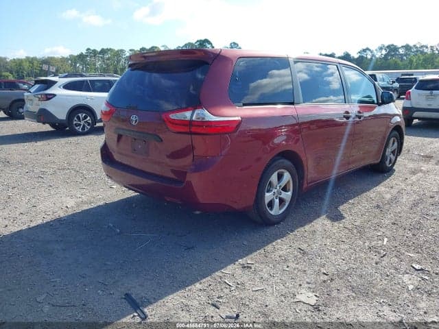 2017 TOYOTA SIENNA L 7 PASSENGER 4