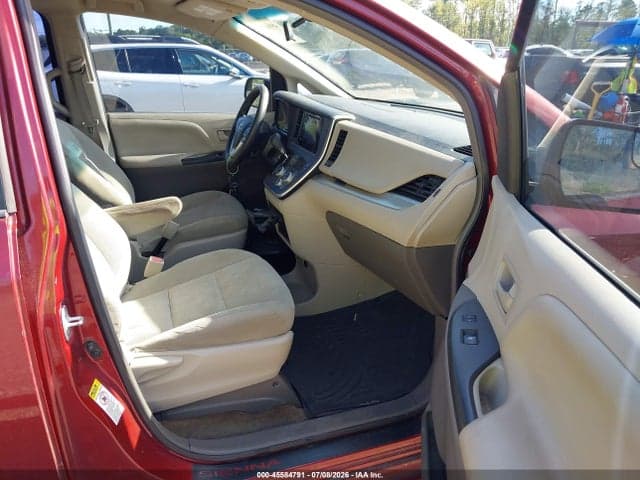 2017 TOYOTA SIENNA L 7 PASSENGER 5