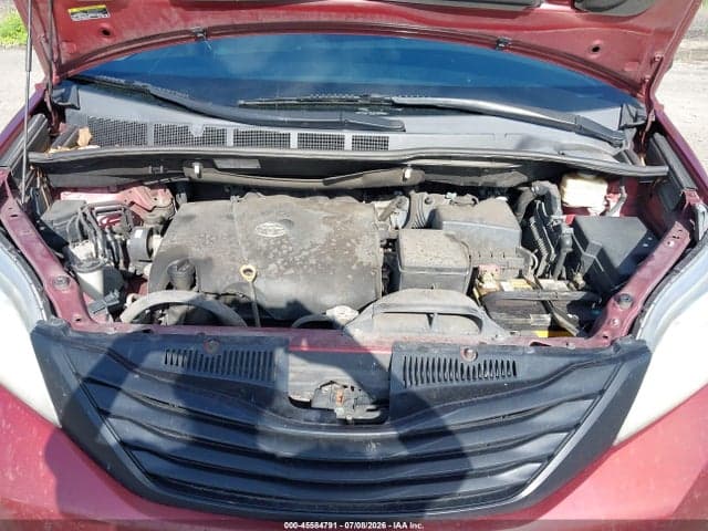 2017 TOYOTA SIENNA L 7 PASSENGER 10