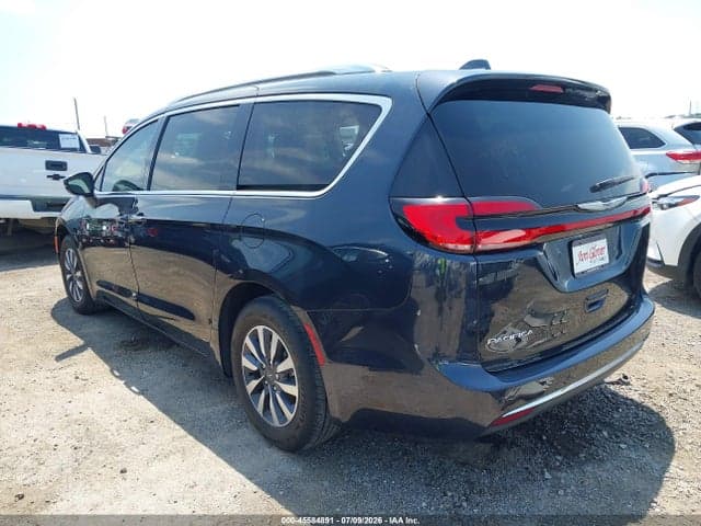 2021 CHRYSLER PACIFICA TOURING L 3