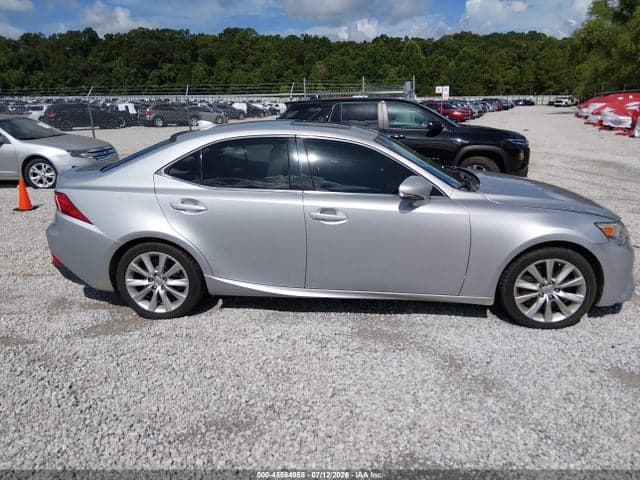 2016 LEXUS IS 200T 13