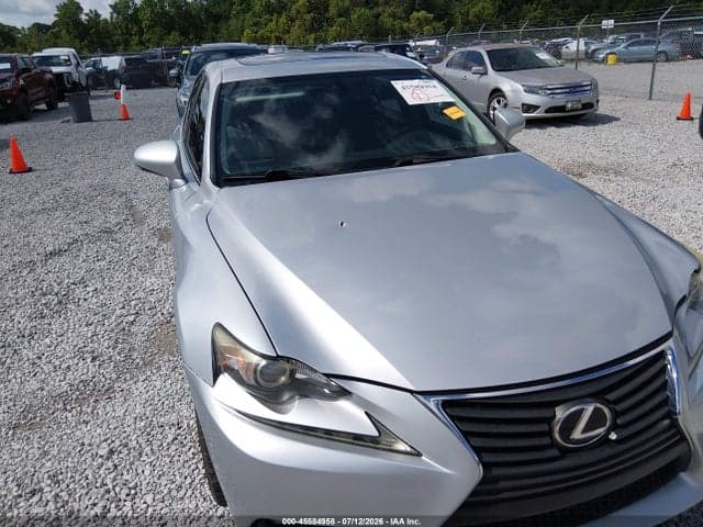 2016 LEXUS IS 200T 6