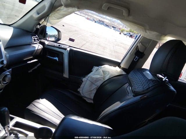 2021 TOYOTA 4RUNNER SR5 5
