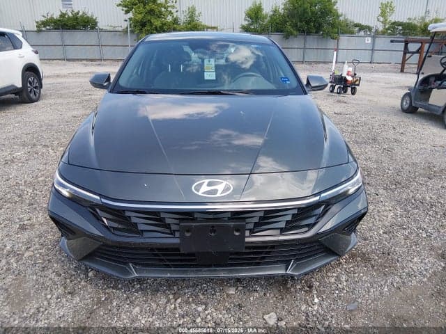 2024 HYUNDAI ELANTRA SEL 12