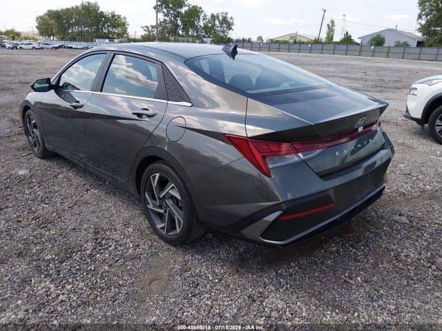 2024 HYUNDAI ELANTRA SEL 3