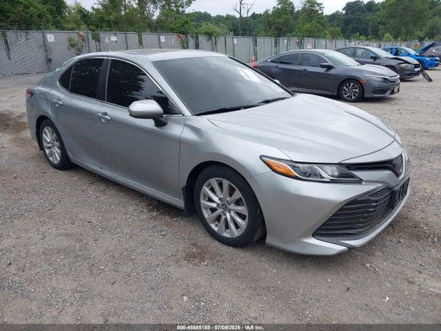 2019 TOYOTA CAMRY LE 1