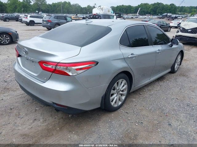 2019 TOYOTA CAMRY LE 4