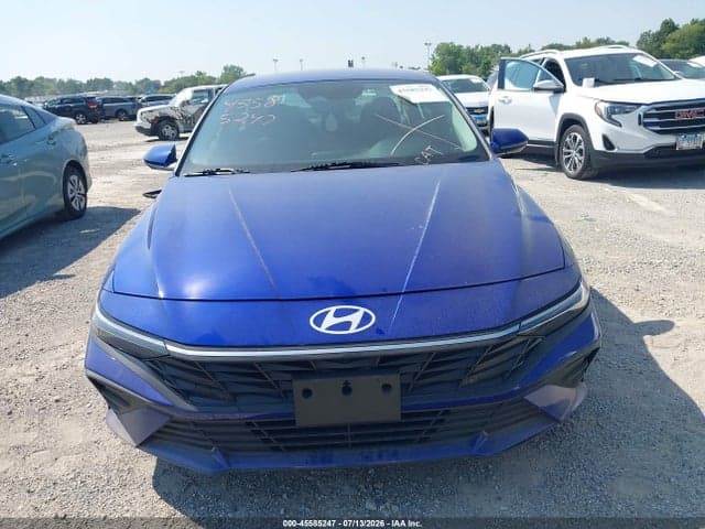 2024 HYUNDAI ELANTRA SE 12