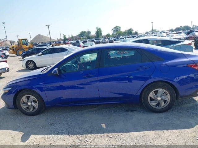 2024 HYUNDAI ELANTRA SE 14