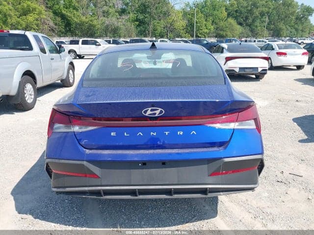 2024 HYUNDAI ELANTRA SE 16