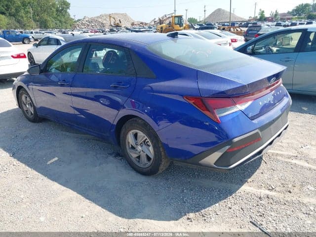 2024 HYUNDAI ELANTRA SE 3