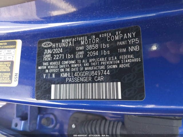 2024 HYUNDAI ELANTRA SE 9