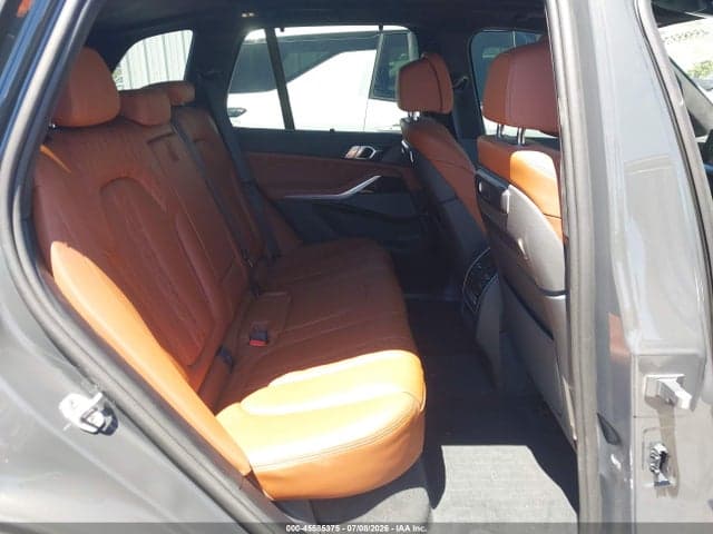 2026 BMW X5 PHEV XDRIVE50E 8