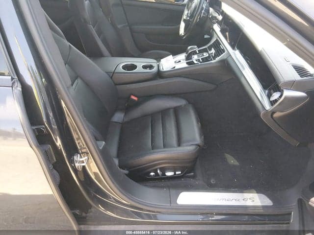 2018 PORSCHE PANAMERA 4S 5