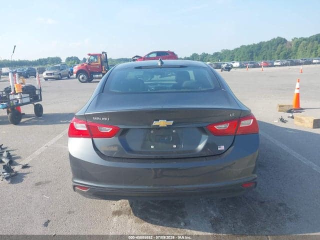 2017 CHEVROLET MALIBU 1LT 17