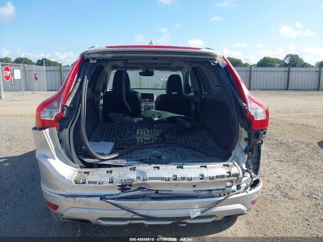2017 VOLVO XC60 T5 DYNAMIC 6