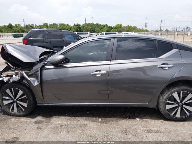 2022 NISSAN ALTIMA SV FWD 15