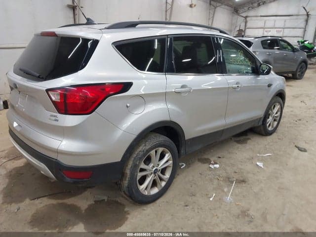 2019 FORD ESCAPE SEL 4