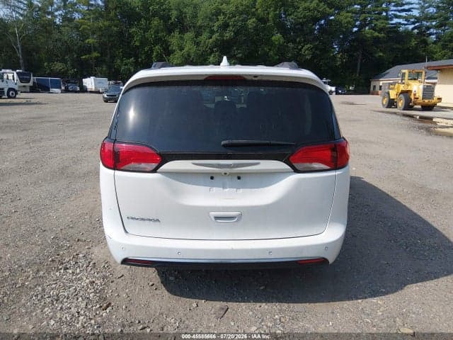 2017 CHRYSLER PACIFICA TOURING-L 17