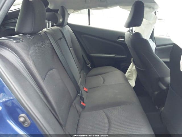 2017 TOYOTA PRIUS THREE 8