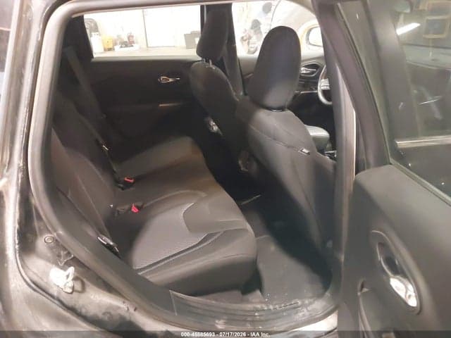 2019 JEEP CHEROKEE LATITUDE 4X4 8