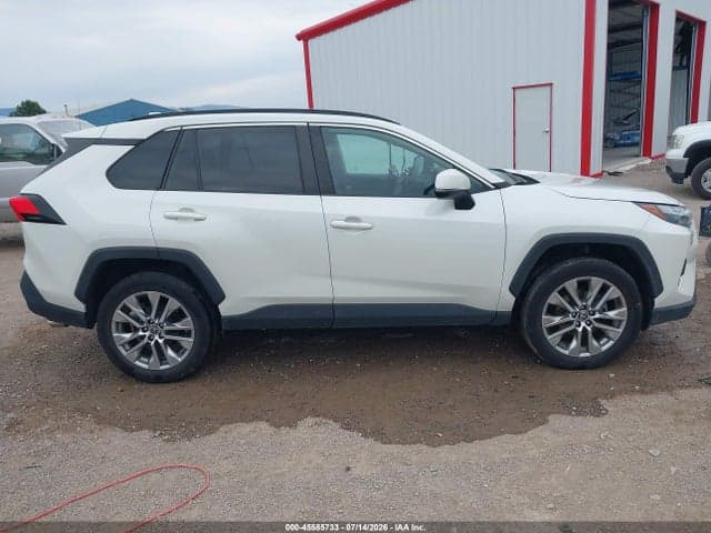 2022 TOYOTA RAV4 XLE PREMIUM 13