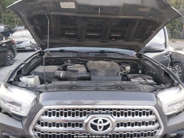 2017 TOYOTA TACOMA TRD SPORT 10