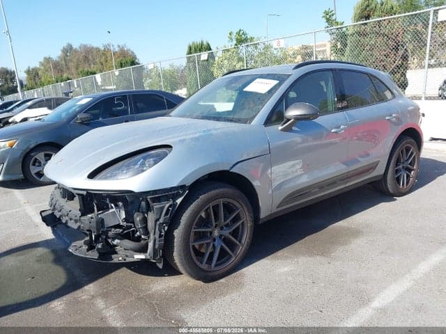 2025 PORSCHE MACAN T 2