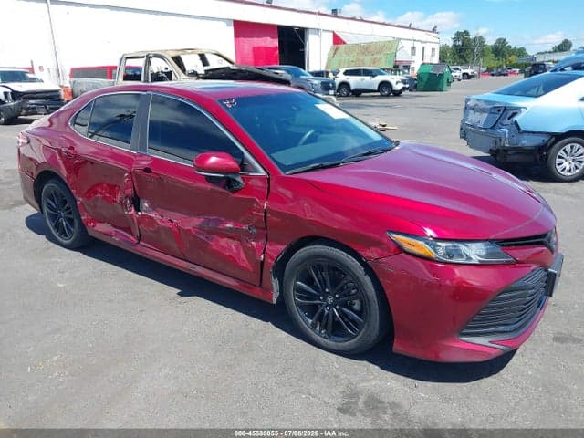 2018 TOYOTA CAMRY LE - 1