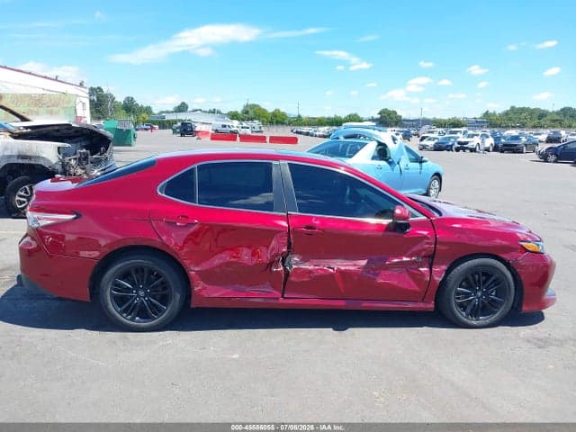 2018 TOYOTA CAMRY LE 13