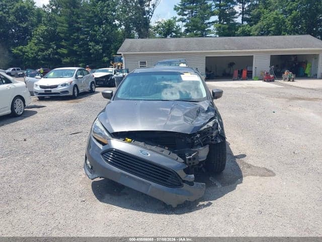 2018 FORD FOCUS SE 12