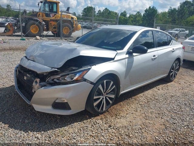 2020 NISSAN ALTIMA SR FWD 2