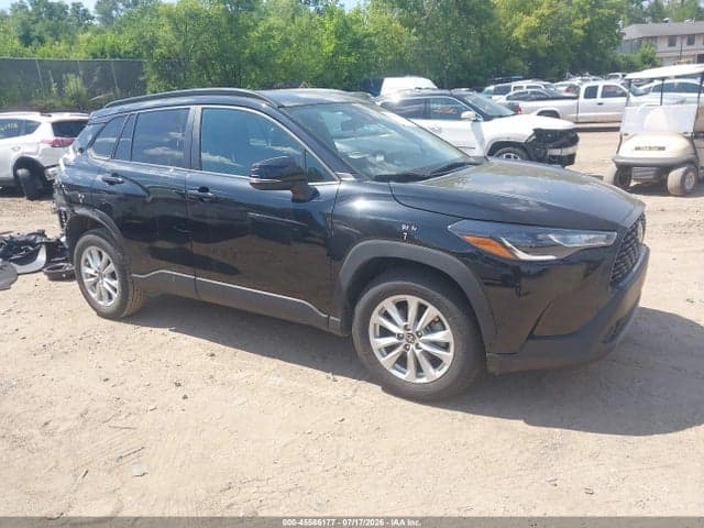 2022 TOYOTA COROLLA CROSS LE - 1