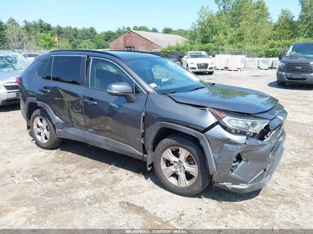 2020 TOYOTA RAV4 XLE - 1