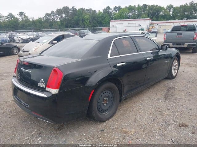 2017 CHRYSLER 300 LIMITED 4