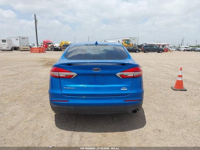 2020 FORD FUSION SE 16