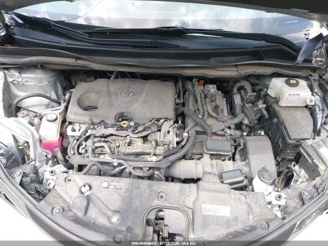 2021 TOYOTA SIENNA XLE 10