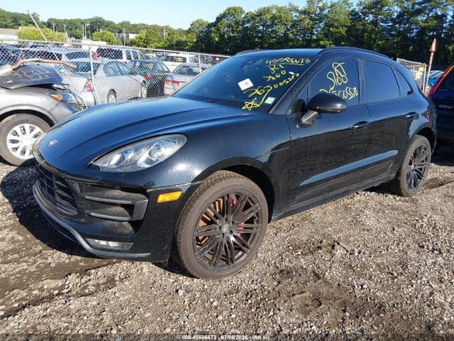 2017 PORSCHE MACAN TURBO 2