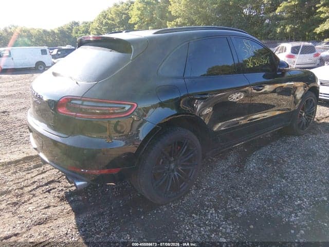 2017 PORSCHE MACAN TURBO 4