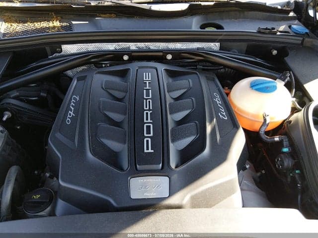 2017 PORSCHE MACAN TURBO 10