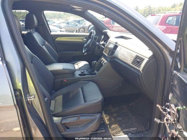 2020 VOLKSWAGEN ATLAS CROSS SPORT 3.6L V6 SE W/TECHNOLOGY/3.6L V6 SE W/TECHNOLOGY R-LINE 5