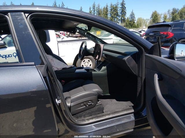 2026 TESLA MODEL Y PERFORMANCE ALL-WHEEL DRIVE 5